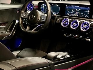 Thumbnail Mobil 8