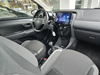 Thumbnail Mobil 9