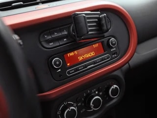 Thumbnail Mobil 8