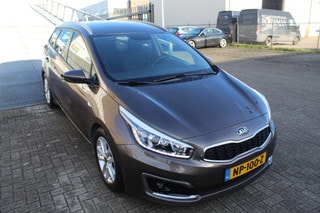 Thumbnail Mobil 8