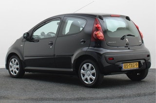 Thumbnail Mobil 3