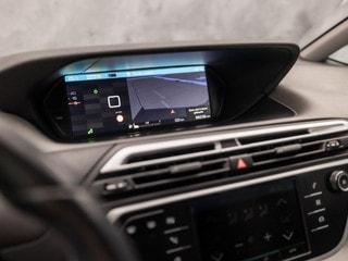 Thumbnail Mobil 8