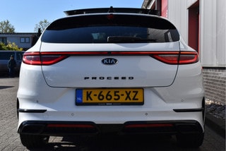 Thumbnail Mobil 8