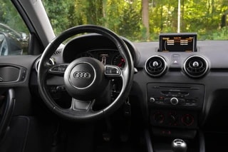 Thumbnail Mobil 9