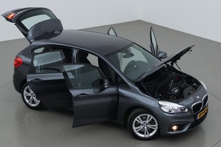 Thumbnail Mobil 6