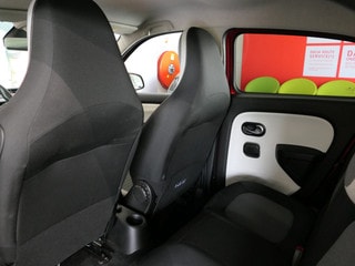 Thumbnail Mobil 6