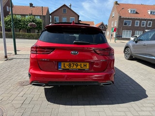 Thumbnail Mobil 6