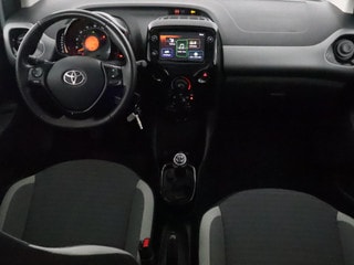 Thumbnail Mobil 6