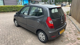 Thumbnail Mobil 6