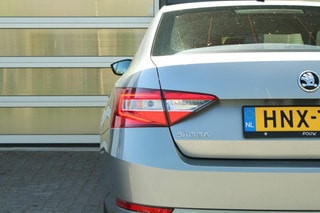 Thumbnail Mobil 10