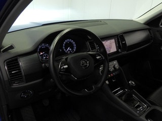 Thumbnail Mobil 4