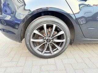 Thumbnail Mobil 9