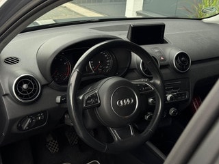 Thumbnail Mobil 10