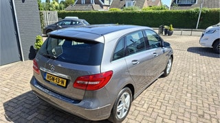 Thumbnail Mobil 9