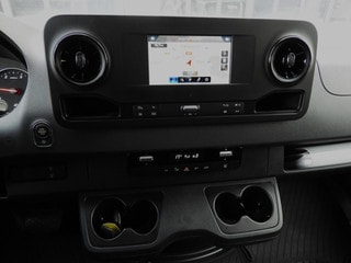 Thumbnail Mobil 10