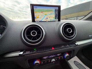 Thumbnail Mobil 6