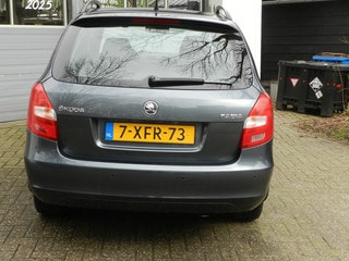 Thumbnail Mobil 10