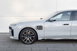 Thumbnail Mobil 4