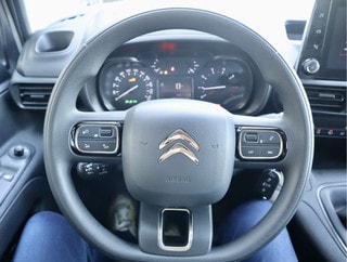 Thumbnail Mobil 9