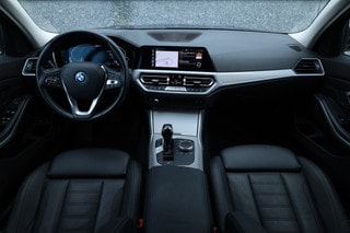 Thumbnail Mobil 4