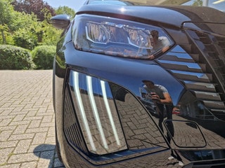 Thumbnail Mobil 9