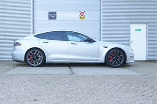 Thumbnail Mobil 8