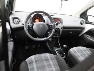 Thumbnail Mobil 7