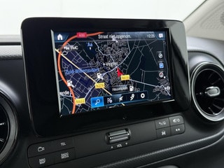 Thumbnail Mobil 2