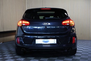 Thumbnail Mobil 8