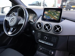 Thumbnail Mobil 3