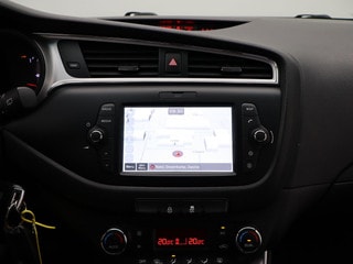 Thumbnail Mobil 10