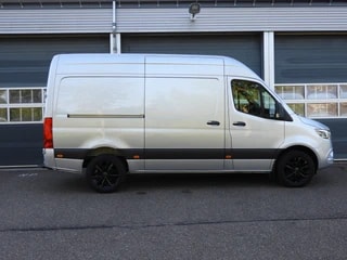 Thumbnail Mobil 4