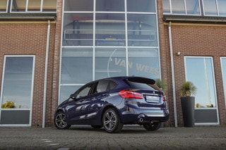 Thumbnail Mobil 4