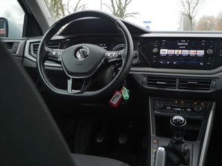 Thumbnail Mobil 8