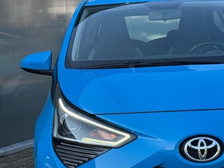 Thumbnail Mobil 4