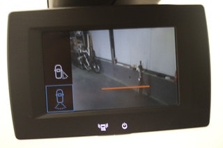 Thumbnail Mobil 4