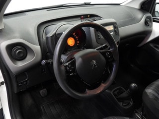 Thumbnail Mobil 4