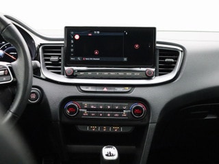 Thumbnail Mobil 9