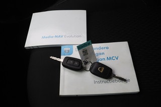 Thumbnail Mobil 4