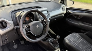 Thumbnail Mobil 9