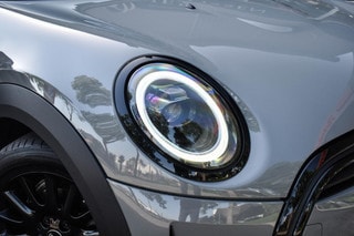 Thumbnail Mobil 8