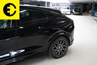 Thumbnail Mobil 10