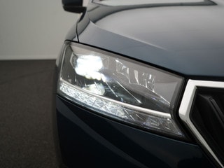 Thumbnail Mobil 10
