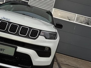 Thumbnail Mobil 2