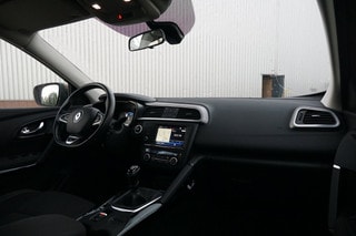 Thumbnail Mobil 8