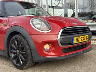 Thumbnail Mobil 6