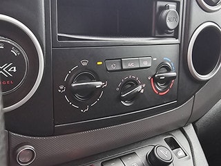Thumbnail Mobil 10