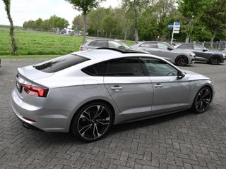 Thumbnail Mobil 4