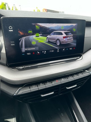 Thumbnail Mobil 5