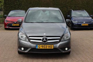 Thumbnail Mobil 8